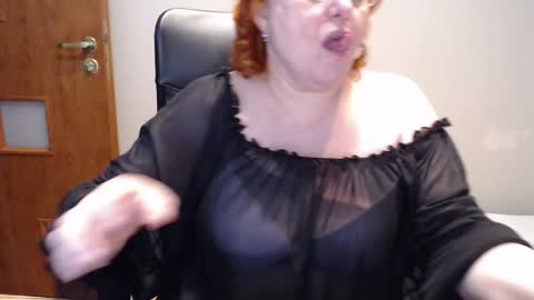 Snapshot of joannaandneighbour chatting on December 11, 2024, 8:15 am Joanna and Greg online show from December 11, 2024, 8:15 am