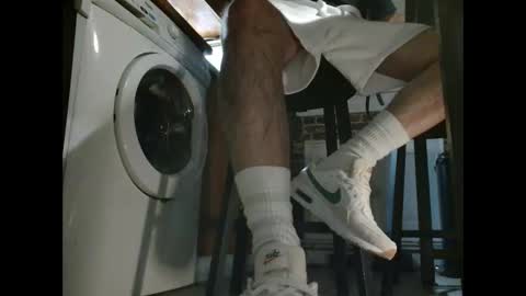 GUILLAUME feet and socks online show from February 4, 2025, 8:06 pm