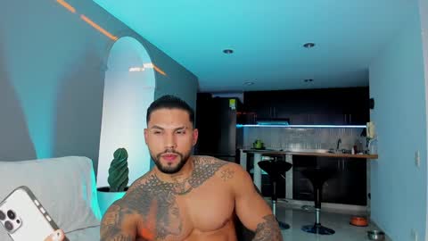 joe_esthetic online show from January 25, 2025, 10:50 pm