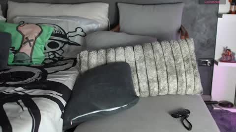 joe_steel1 online show from April 18, 2026, 9:04 pm