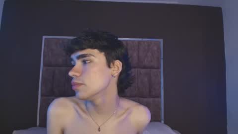 Snapshot of joecollins_ chatting on November 4, 2025, 11:48 pm joecollins_ online show from November 4, 2025, 11:48 pm