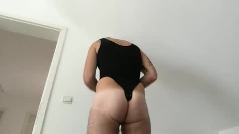 Snapshot of joejose03 chatting on October 19, 2025, 9:54 am joejose03 online show from October 19, 2025, 9:54 am