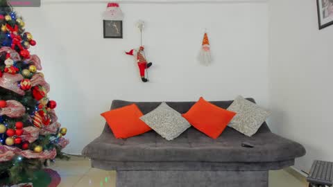 Snapshot of joelandalexa chatting on December 16, 2024, 7:00 pm joelandalexa online show from December 16, 2024, 7:00 pm