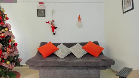 Snapshot of joelandalexa chatting on December 28, 2024, 8:58 pm joelandalexa online show from December 28, 2024, 8:58 pm