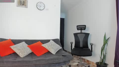 Snapshot of joelandalexa chatting on February 18, 2025, 8:25 pm joelandalexa online show from February 18, 2025, 8:25 pm