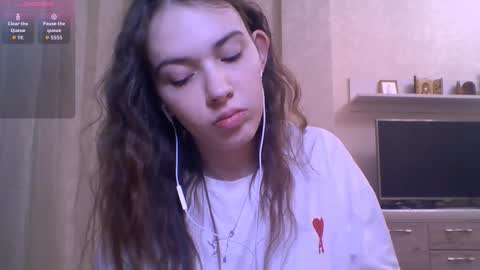 Jennifer online show from March 11, 2026, 5:52 pm