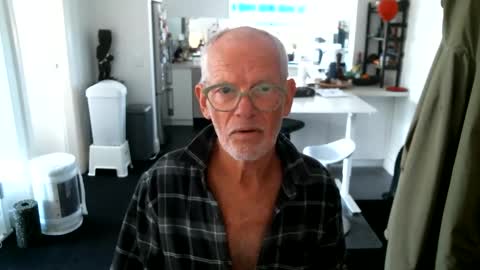 Snapshot of joenegroni888 chatting on November 23, 2025, 3:28 am Joenegroni online show from November 23, 2025, 3:28 am