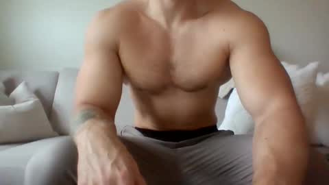 joeybanan online show from December 16, 2025, 10:53 am