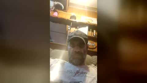 joeykeeton87 online show from July 19, 2026, 1:04 pm