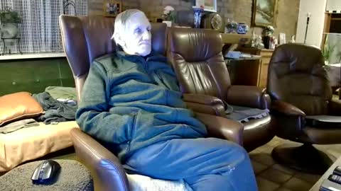 johan7 heet online show from February 18, 2025, 8:14 pm