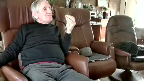 johan7 heet online show from February 20, 2025, 3:30 pm