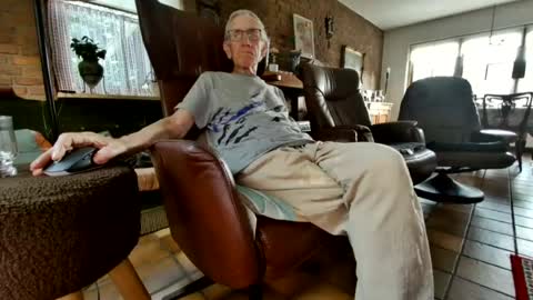 Snapshot of johan7_heet chatting on July 1, 2026, 5:45 pm johan7 heet online show from July 1, 2026, 5:45 pm