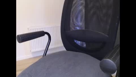 johan_73 online show from October 9, 2025, 6:11 am