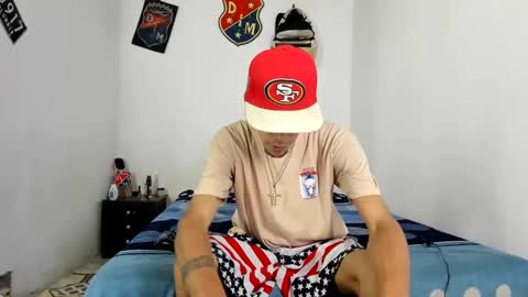 johan_and_antonella online show from January 17, 2025, 7:38 pm