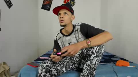 johan_and_antonella online show from January 31, 2025, 2:04 am