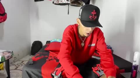 johan_and_antonella online show from April 19, 2026, 9:28 pm