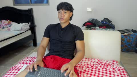 Snapshot of johan_beley_7k chatting on December 24, 2024, 2:01 pm Johan Beley online show from December 24, 2024, 2:01 pm