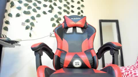 Snapshot of johan_beley_7k chatting on October 19, 2025, 3:12 pm Johan Beley online show from October 19, 2025, 3:12 pm