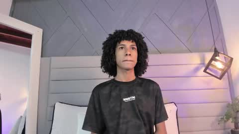 Johan  online show from November 10, 2025, 11:31 am