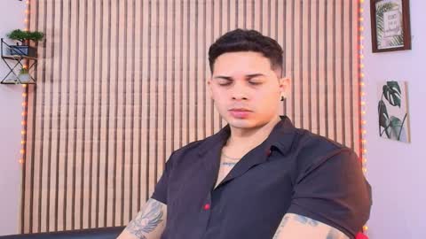 Snapshot of johan_speitzer chatting on February 22, 2026, 12:45 am johan speitzer online show from February 22, 2026, 12:45 am