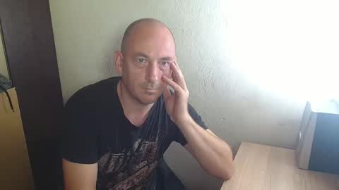 Johan online show from November 5, 2025, 12:38 pm