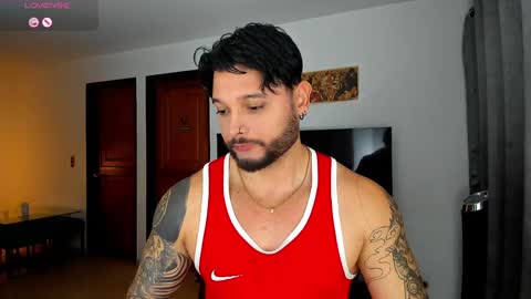 Snapshot of johatsu chatting on December 22, 2024, 11:09 pm King - online show from December 22, 2024, 11:09 pm