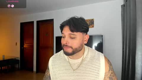 Snapshot of johatsu chatting on January 4, 2025, 1:42 am King - online show from January 4, 2025, 1:42 am