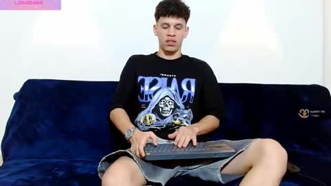 Snapshot of john_ssnow29 chatting on September 14, 2025, 11:31 am john_ssnow29 online show from September 14, 2025, 11:31 am