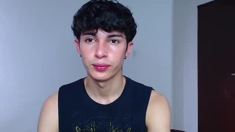 Snapshot of john_vichenso chatting on October 1, 2025, 9:43 pm John Vichenso online show from October 1, 2025, 9:43 pm