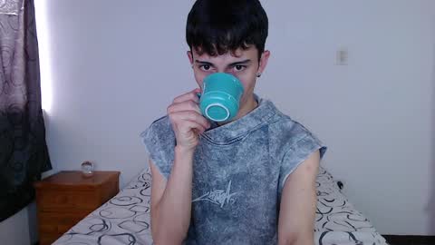 John Vichenso online show from April 6, 2026, 9:49 pm