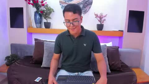 Snapshot of johnbelrose chatting on January 12, 2026, 8:03 pm johnbelrose online show from January 12, 2026, 8:03 pm