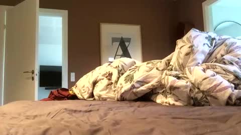 Snapshot of johnbob911 chatting on October 21, 2025, 10:49 am JohnBob online show from October 21, 2025, 10:49 am