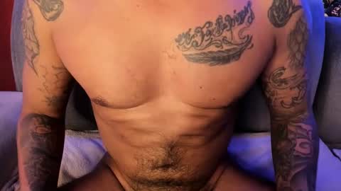 Snapshot of johncarrie chatting on October 9, 2025, 3:26 am John carrie Independent Help me reach my goal 100 likes and 10000 followers online show from October 9, 2025, 3:26 am