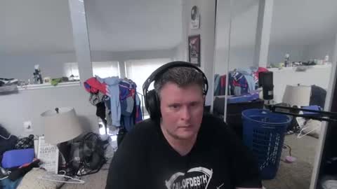 johnfernandez784 online show from June 15, 2026, 1:35 pm