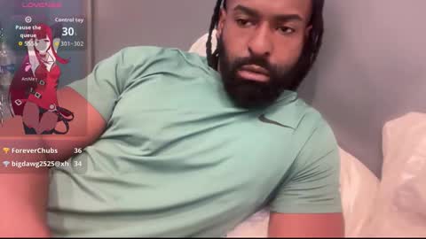 Snapshot of johngabbanaaaa chatting on November 7, 2025, 6:52 pm John Gabbana online show from November 7, 2025, 6:52 pm