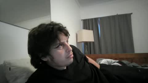 Snapshot of johnjohn90909 chatting on October 23, 2025, 11:42 am johnjohn online show from October 23, 2025, 11:42 am