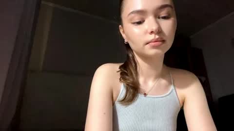 Luna 3 online show from June 3, 2026, 4:23 pm