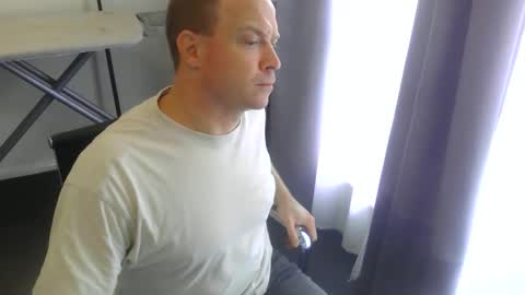 Lovenitwet69 online show from April 5, 2026, 12:08 am