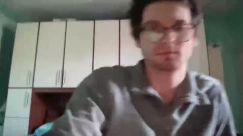 Snapshot of johnny__wood chatting on November 28, 2025, 10:40 am Johnny online show from November 28, 2025, 10:40 am