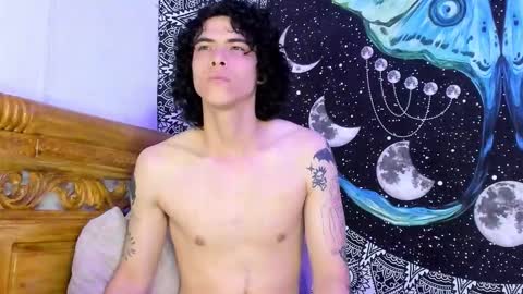 Snapshot of johnny_reedd chatting on September 16, 2025, 10:38 am Johnny online show from September 16, 2025, 10:38 am