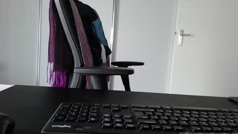 Johnny Walker13 online show from October 11, 2025, 10:03 am