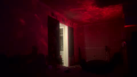 johnnyjune_69 online show from April 21, 2026, 8:53 am