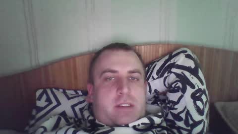 johnoreon online show from April 4, 2026, 7:39 am