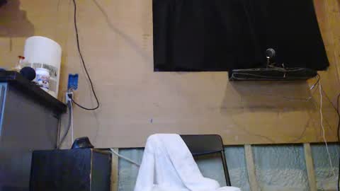 Snapshot of johnplayer23 chatting on December 8, 2024, 2:49 am johnplayer23 online show from December 8, 2024, 2:49 am