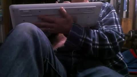 Snapshot of johnstrong699 chatting on March 12, 2025, 2:23 pm johnstrong online show from March 12, 2025, 2:23 pm