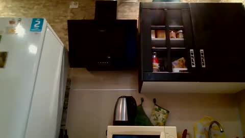 Snapshot of johny_hurdman27 chatting on October 15, 2025, 1:00 pm johny27 online show from October 15, 2025, 1:00 pm