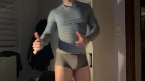 johnybegood_2014 online show from February 3, 2025, 10:32 pm