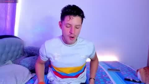 johnycooper08 online show from June 18, 2026, 5:17 pm