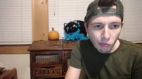 Snapshot of johstondude chatting on November 29, 2025, 9:29 pm Johston online show from November 29, 2025, 9:29 pm