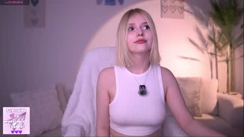 Paula online show from July 8, 2026, 1:32 am
